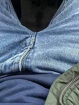 wwwiiilll online show from November 29, 8:06 am