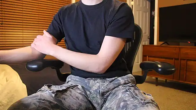 jjjjjfive online show from February 19, 2:18 am