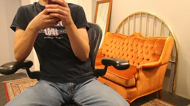 jjjjjfive online show from May 31, 4:31 am