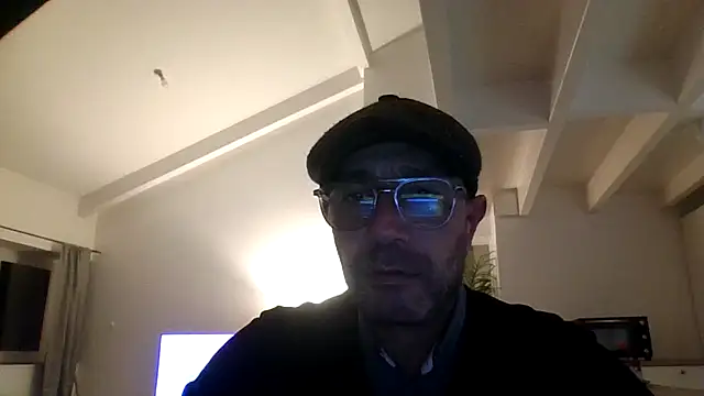 Snapshot of Twooseul chatting on February 10, 7:51 pm Twooseul online show from February 10, 7:51 pm