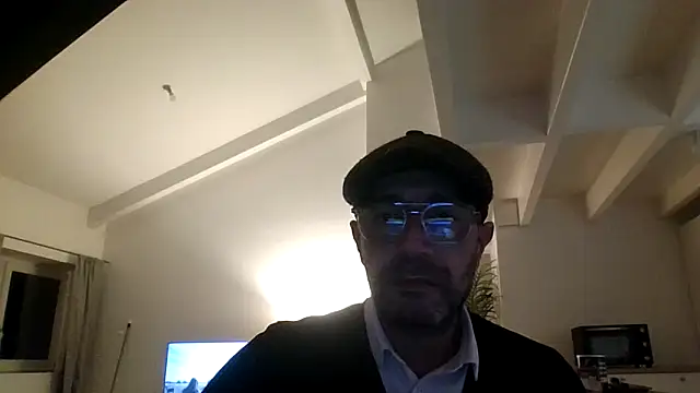 Snapshot of Twooseul chatting on February 14, 8:16 pm Twooseul online show from February 14, 8:16 pm