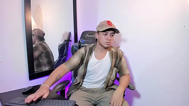 juanmechanic  online show from October 15, 5:18 am