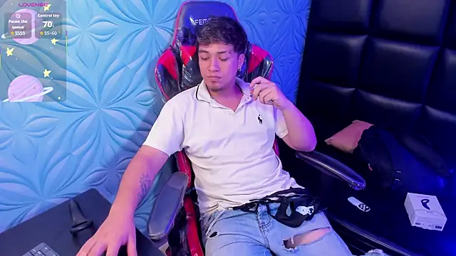 juanmechanic  online show from April 16, 5:41 am