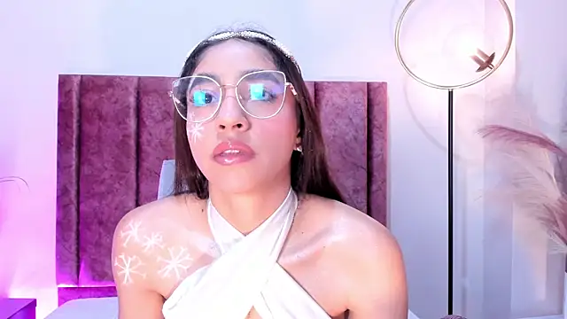 IvyJhons online show from December 15, 12:09 pm