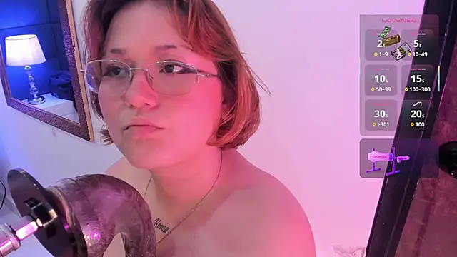 isa grey  online show from October 3, 3:25 am