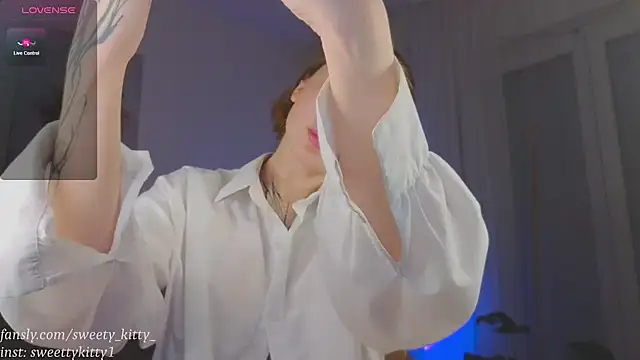 sweettykitty online show from January 19, 12:53 pm