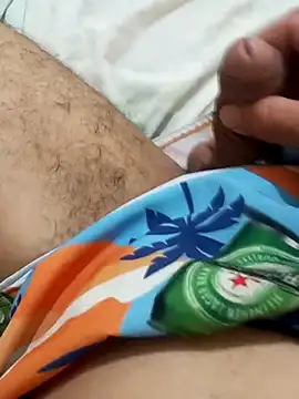 Maniasefetiches online show from March 8, 7:50 pm