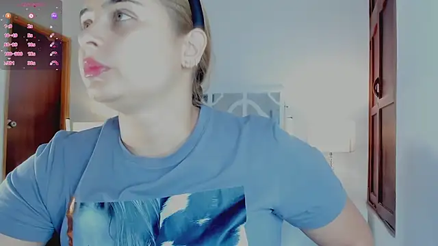 MikaelaStone online show from January 10, 12:18 pm