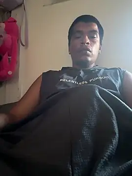 Snapshot of Hottdaddii chatting on June 12, 1:04 am Hottdaddii online show from June 12, 1:04 am