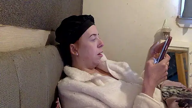 Snapshot of Bellababexox chatting on January 6, 11:25 am Bellababexox online show from January 6, 11:25 am