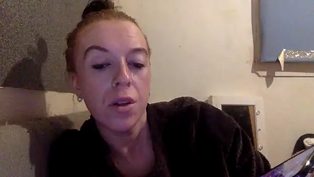 Snapshot of Bellababexox chatting on March 12, 2:29 am Bellababexox online show from March 12, 2:29 am