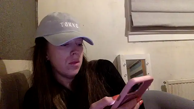 Snapshot of Bellababexox chatting on March 23, 4:27 am Bellababexox online show from March 23, 4:27 am
