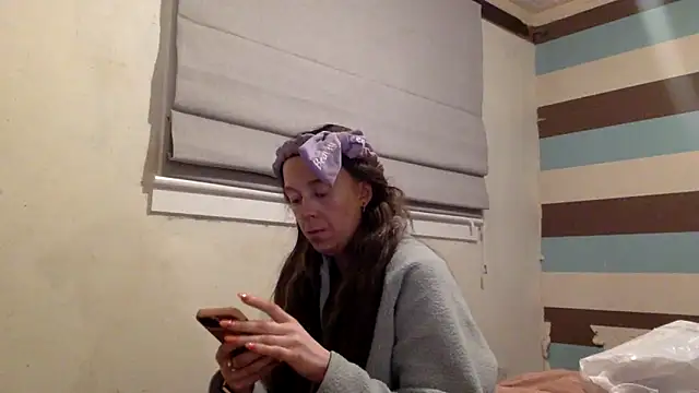 Snapshot of Bellababexox chatting on March 31, 12:01 am Bellababexox online show from March 31, 12:01 am