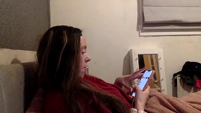 Snapshot of Bellababexox chatting on April 18, 10:54 pm Bellababexox online show from April 18, 10:54 pm