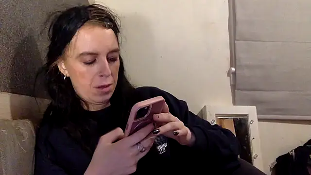 Snapshot of Bellababexox chatting on April 24, 2:58 am Bellababexox online show from April 24, 2:58 am