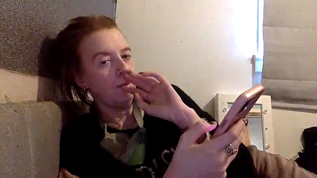 Snapshot of Bellababexox chatting on April 24, 3:14 pm Bellababexox online show from April 24, 3:14 pm