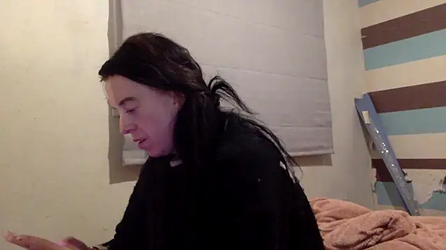 Snapshot of Bellababexox chatting on April 25, 3:20 am Bellababexox online show from April 25, 3:20 am