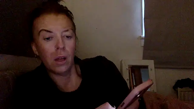 Snapshot of Bellababexox chatting on May 10, 5:34 am Bellababexox online show from May 10, 5:34 am