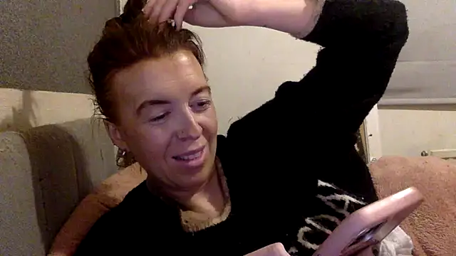Snapshot of Bellababexox chatting on May 21, 4:41 am Bellababexox online show from May 21, 4:41 am