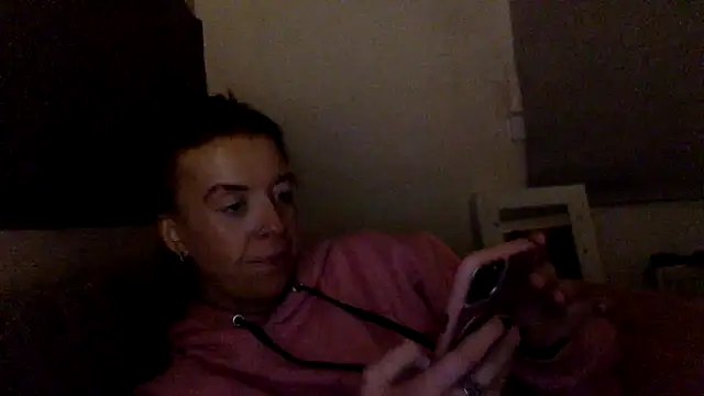 Snapshot of Bellababexox chatting on May 24, 5:34 am Bellababexox online show from May 24, 5:34 am