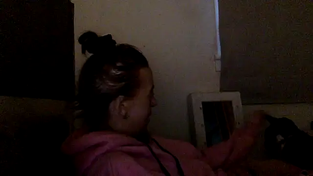 Snapshot of Bellababexox chatting on May 25, 5:46 am Bellababexox online show from May 25, 5:46 am