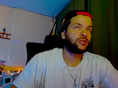 cortelioni massimo  online show from February 25, 1:04 am