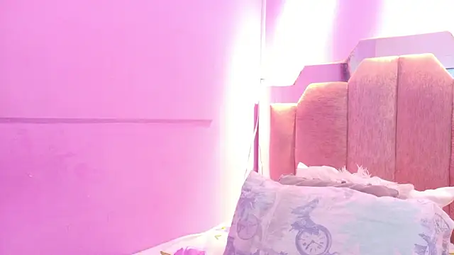 AndreaSweet2 online show from March 5, 8:05 pm