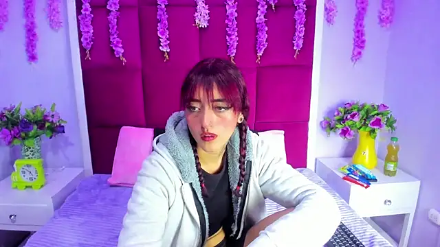 Snapshot of _Maleja_19_ chatting on October 7, 3:04 am Maleja 19 online show from October 7, 3:04 am