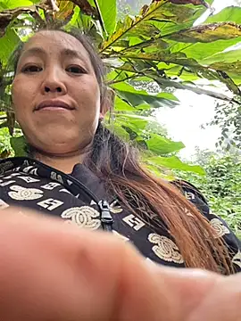 Snapshot of Huong-Ly chatting on October 28, 5:33 am Huong-Ly online show from October 28, 5:33 am