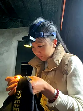 Snapshot of Huong-Ly chatting on November 12, 1:50 am Huong-Ly online show from November 12, 1:50 am