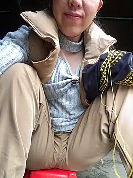 Snapshot of Huong-Ly chatting on November 20, 1:28 am Huong-Ly online show from November 20, 1:28 am