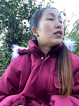 Snapshot of Huong-Ly chatting on November 30, 9:46 am Huong-Ly online show from November 30, 9:46 am