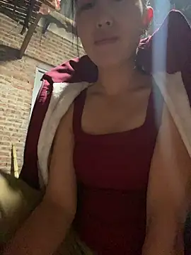 Snapshot of Huong-Ly chatting on December 14, 3:23 am Huong-Ly online show from December 14, 3:23 am