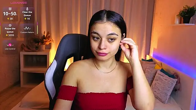 Leila Hefner online show from December 2, 2:50 am