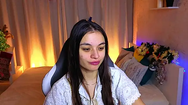 Leila Hefner online show from December 5, 2:42 am