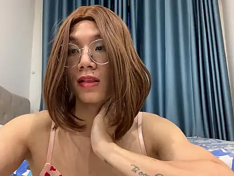 Snapshot of AnnaCR666 chatting on June 7, 11:36 am AnnaCR666 online show from June 7, 11:36 am