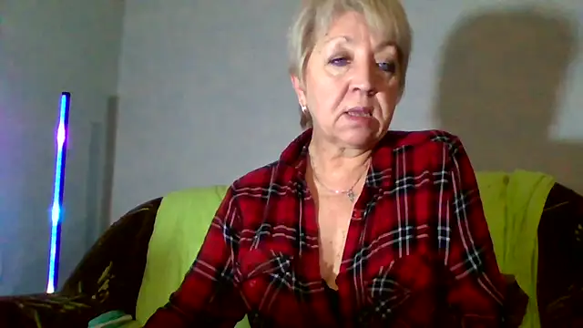 DianaQDream online show from February 26, 3:33 pm