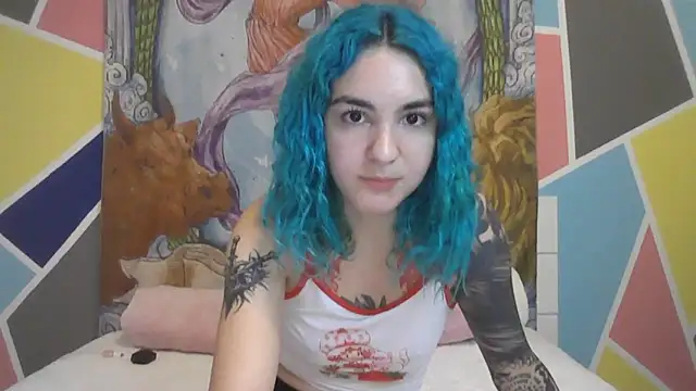 Snapshot of peetitefairy chatting on October 6, 4:10 am peetitefairy online show from October 6, 4:10 am