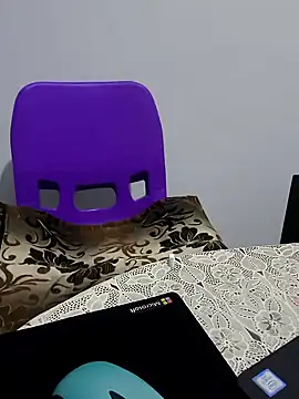 Snapshot of yazin199 chatting on September 16, 7:26 pm yazin199 online show from September 16, 7:26 pm