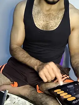 Snapshot of yazin199 chatting on September 29, 10:25 pm yazin199 online show from September 29, 10:25 pm