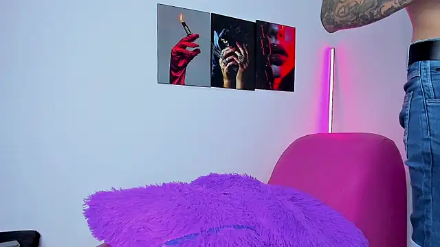 Snapshot of Sweettmia chatting on November 9, 10:19 pm Sweettmia online show from November 9, 10:19 pm