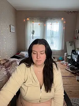 Snapshot of goddesskass chatting on November 24, 3:01 pm goddesskass online show from November 24, 3:01 pm