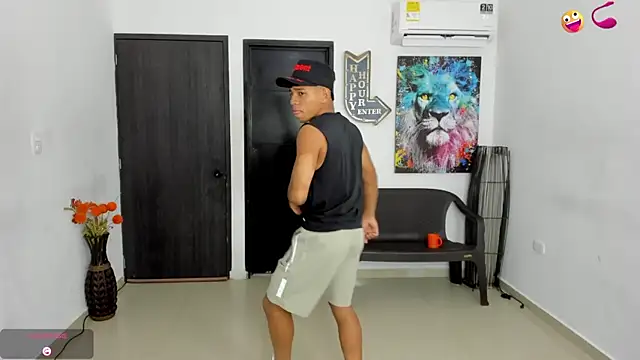 Snapshot of Playhardsex_ chatting on November 21, 10:52 pm Playhardsex online show from November 21, 10:52 pm