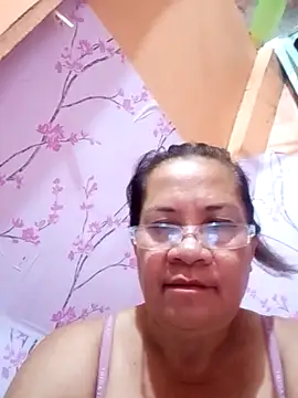 vickyhot1966 online show from September 27, 9:31 pm