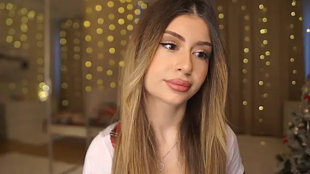 Snapshot of GeorginaHarn chatting on January 9, 8:06 am GeorginaHarn online show from January 9, 8:06 am