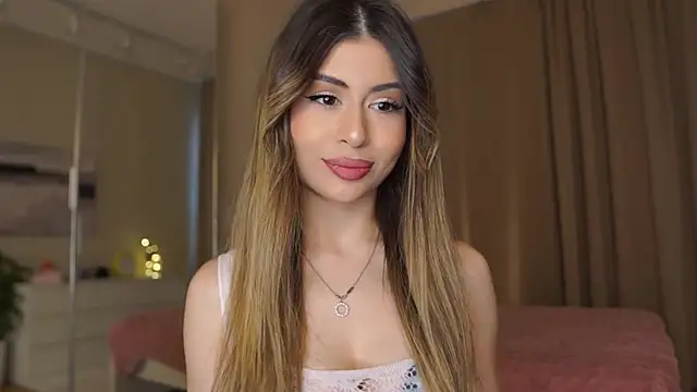 Snapshot of GeorginaHarn chatting on February 8, 8:07 am GeorginaHarn online show from February 8, 8:07 am