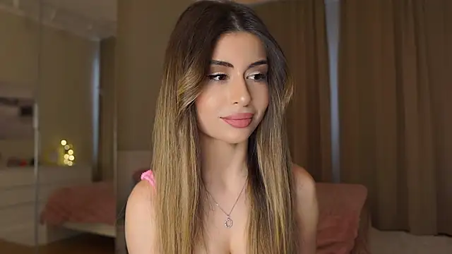 Snapshot of GeorginaHarn chatting on February 22, 8:13 am GeorginaHarn online show from February 22, 8:13 am