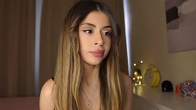 Snapshot of GeorginaHarn chatting on February 24, 8:12 am GeorginaHarn online show from February 24, 8:12 am