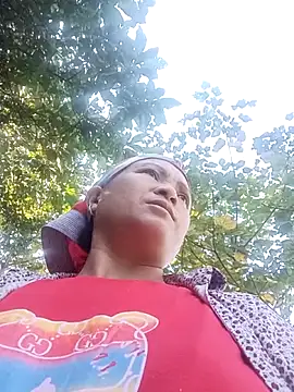 Love-Mama33 online show from November 26, 2:56 am