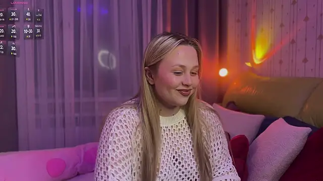 Estella Elwood online show from March 1, 6:21 pm